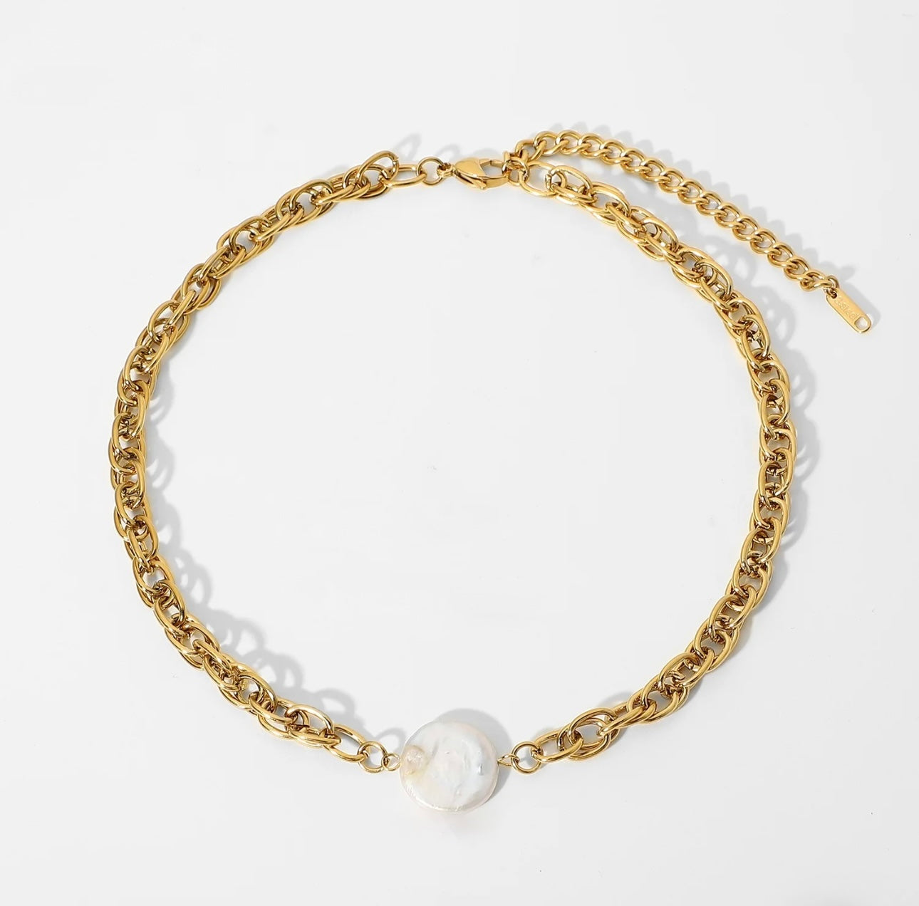 Round Pearl Choker